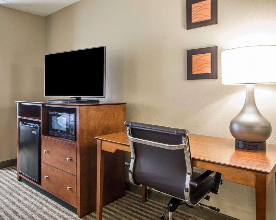 Comfort Inn Hammond I-94 Bagian luar foto